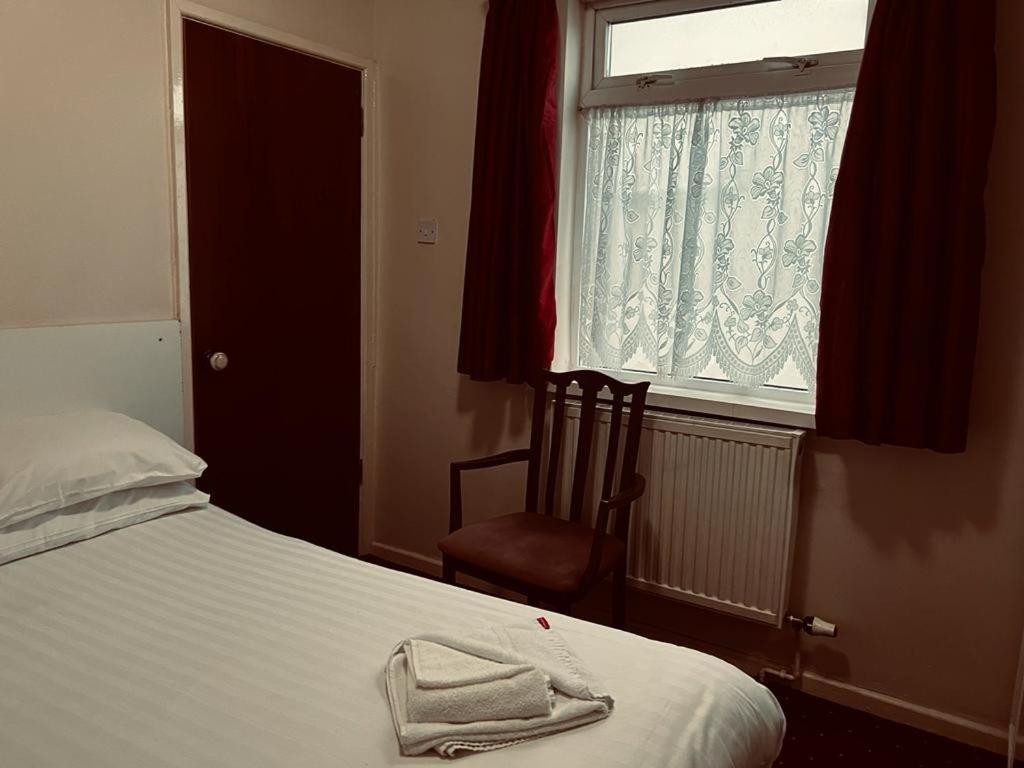 Sunset Beach Hotel Blackpool Bagian luar foto