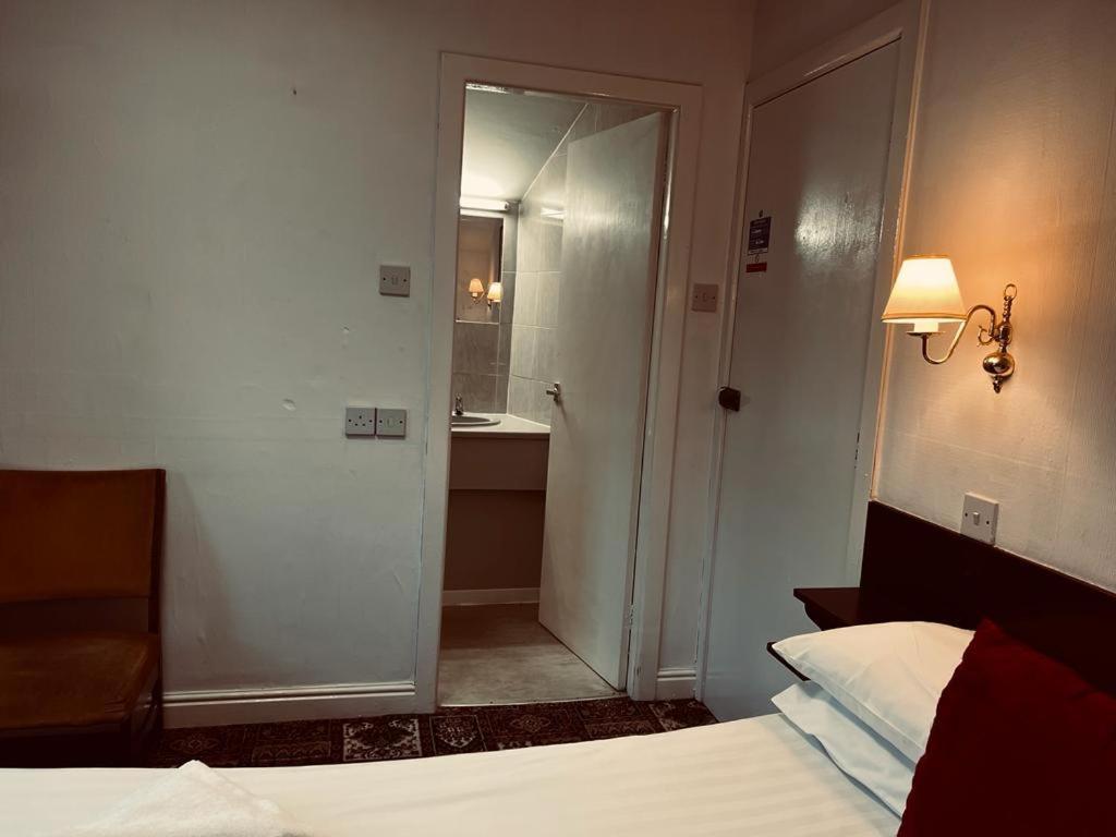 Sunset Beach Hotel Blackpool Bagian luar foto